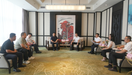 宋济民在兰州分别会见永道控股集团贵州龙辰控股集团京东集团等企业代表